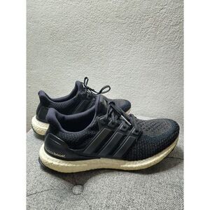 Size 8.5 - adidas UltraBoost‎ 2.0 Core Black W